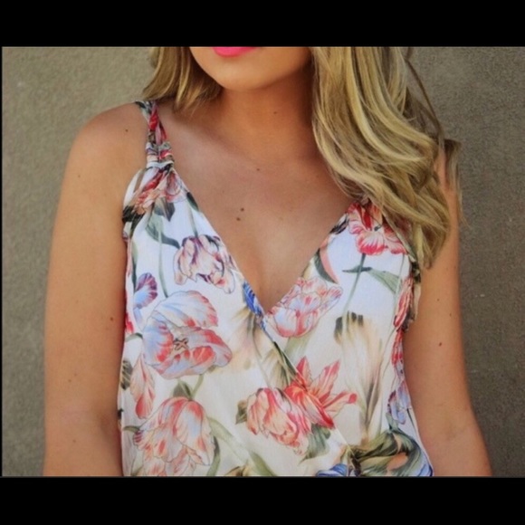 Floral romper - Picture 2 of 3